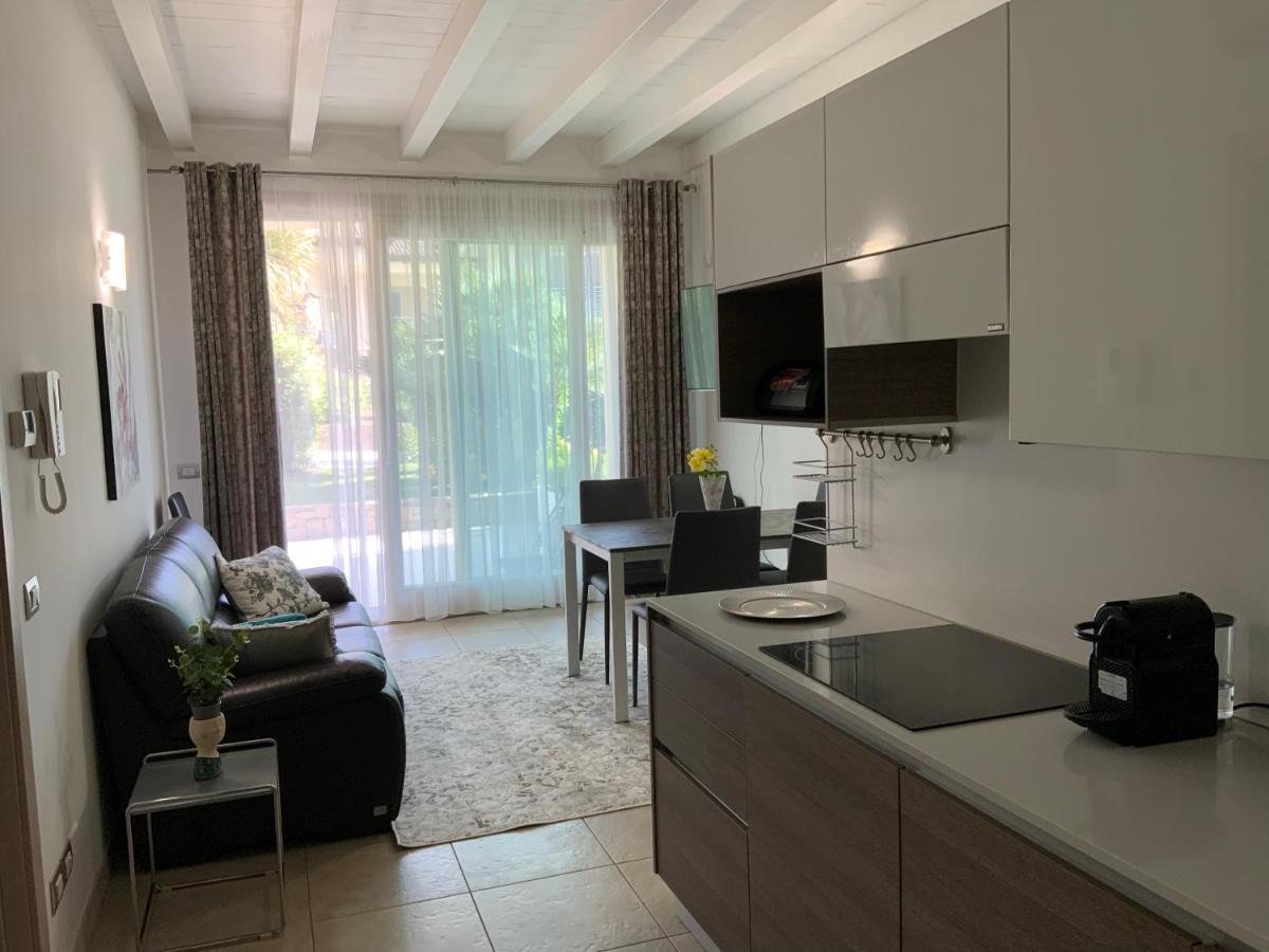 King' S Apartment Sirmione Exterior foto